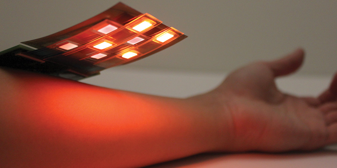 Oximeter array printed on flexible plastic 